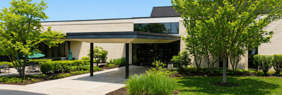 2300 Warrenville Rd Downers Grove IL Office To Industrial Conversion