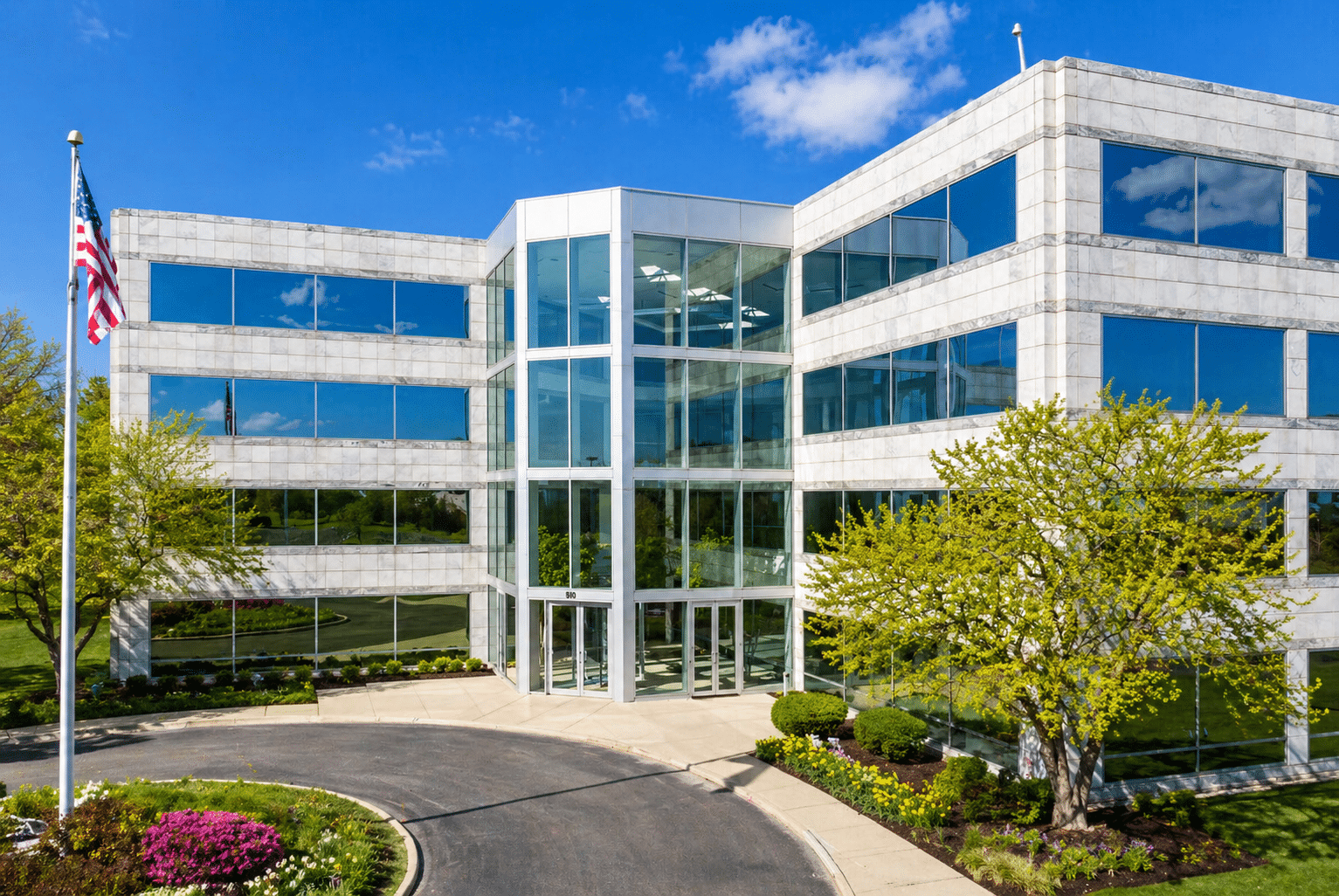 Vantive's New Corporate HQ at 510 Lake Cook Rd, Deerfield, IL 60015 - Corporate 510