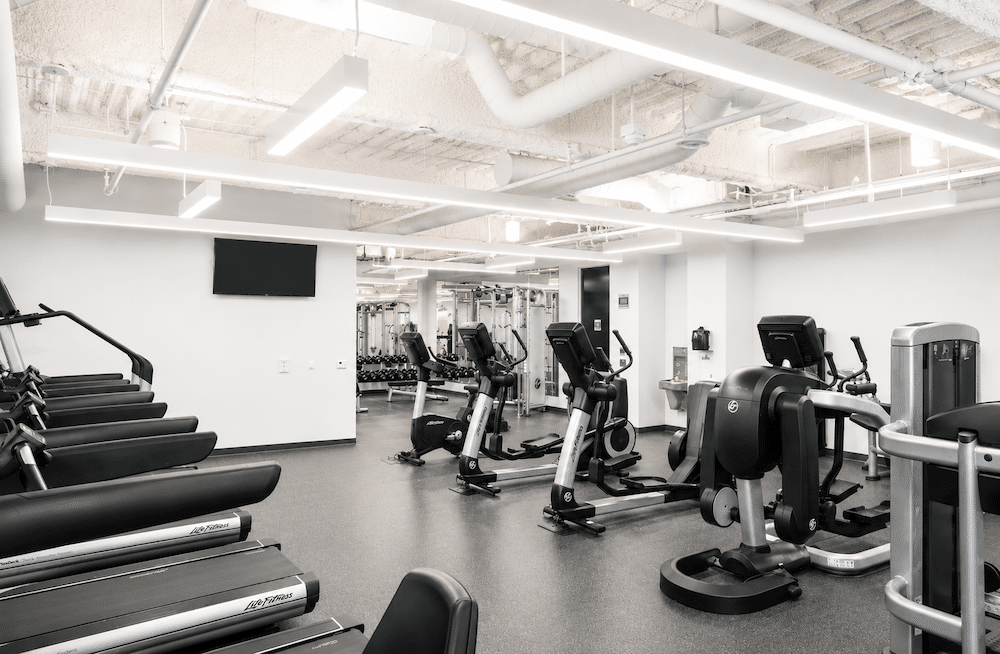 O'Hare International Center - Building I10275 W Higgins Rd, Chicago Building Tenant Amenities