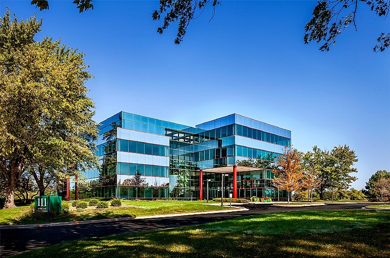 Lincolnshire Commercial Real Estate Agent Listing 111 Barclay Blvd, Lincolnshire, IL 60069